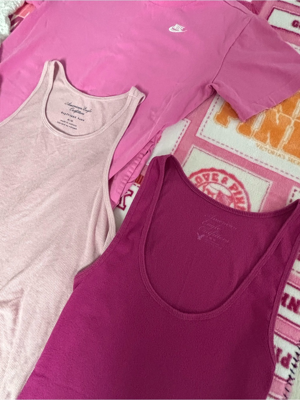 Tops bundle! - Picture 2 of 3